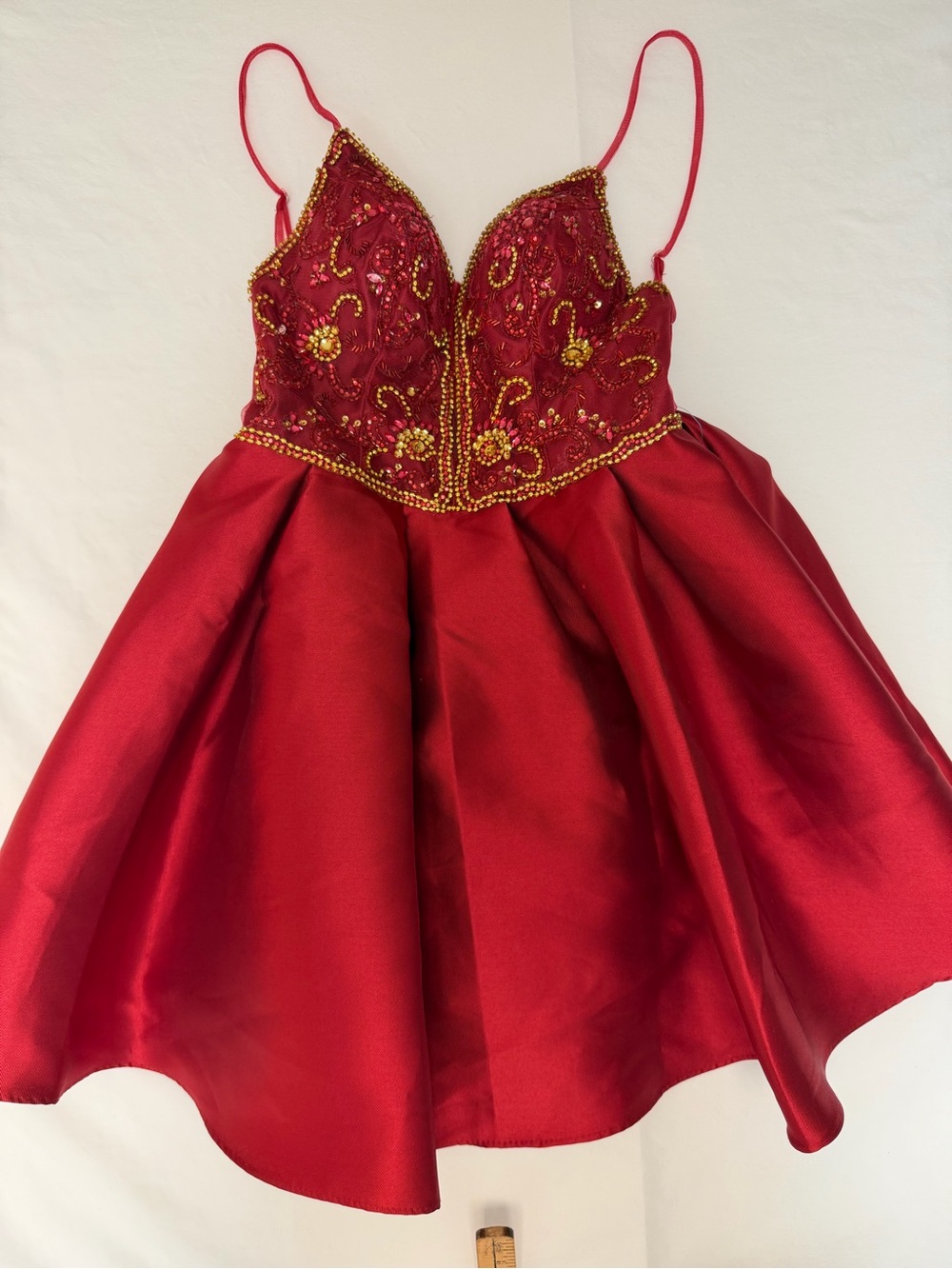 Bee Darlin Red Gold Homecoming Cocktail Semi Formal Dress Size 7/8, NWT